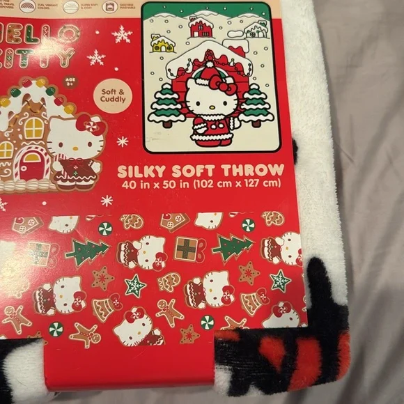 Hello Kitty just flurries silky soft throw blanket 40” x 50” NWT - Picture 2 of 4